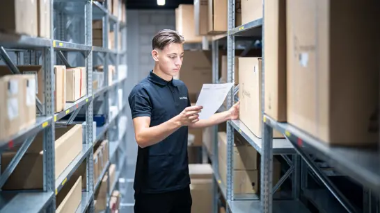 Detailhandelsfachmann Frau 06 2280X1283 Detailhandelsfachmann Frau 06 2280X1283