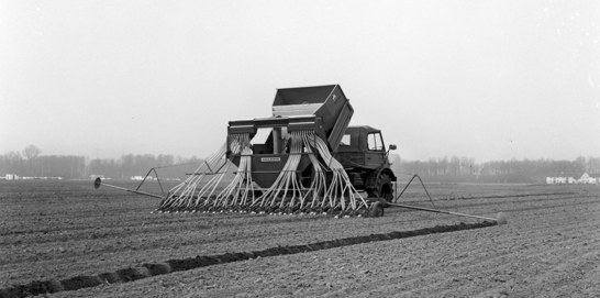 1966–1975 08 1966–1975 08