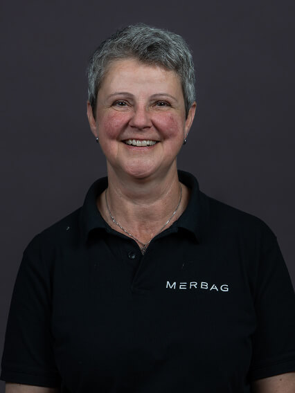 Merbag Ansprechpartnerin Schlieren Nutzfahrzeug Franziska Achermann 426X568