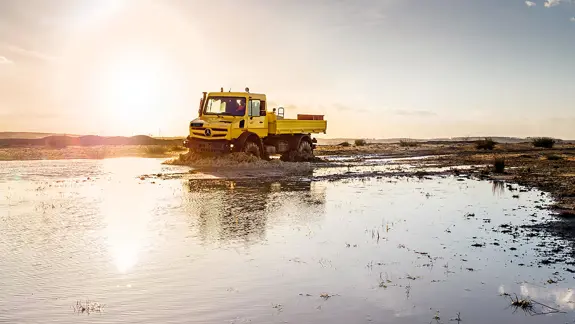 Mercedes Hochgelaendegaengiger Unimog 01 Mercedes Hochgelaendegaengiger Unimog 01