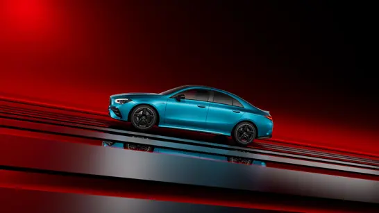 Mercedes-AMG CLA Coupe 35 4MATIC Hyperblau metallic Seitenansicht - Merbag Mercedes-AMG CLA Coupe 35 4MATIC Hyperblau metallic Seitenansicht - Merbag