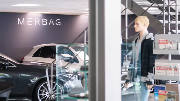 Bulle Standort Showroom 06 2280X1283 Bulle Standort Showroom 06 2280X1283