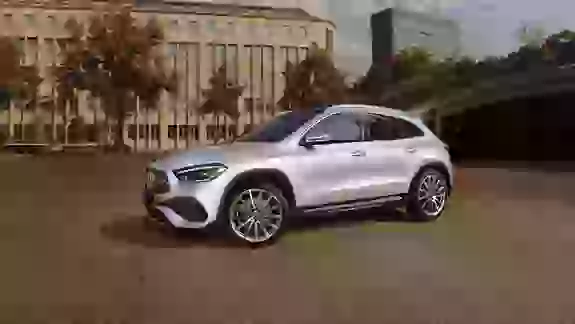 Mercedes GLA 06