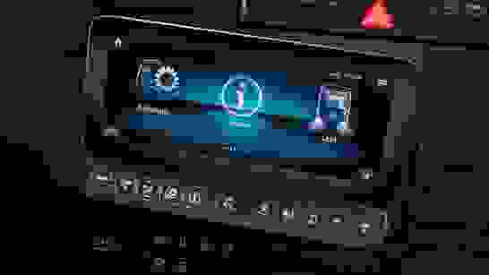 Mercedes Eeconic 06
