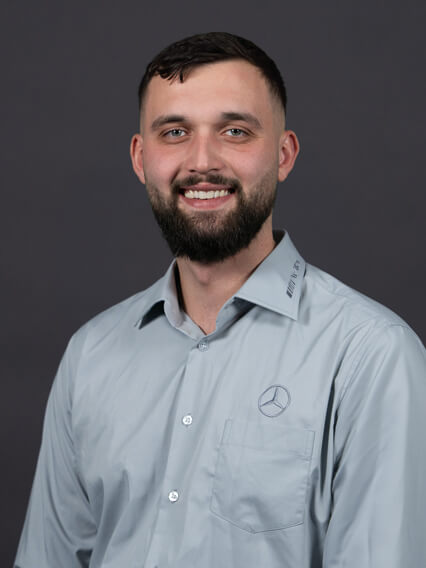 Merbag Ansprechpartner Zuerich Seefeld Taolant Kerqeli 426X568