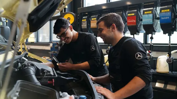 Keyvisual Slider Automobil-Fachmann 3840X2160 Keyvisual Slider Automobil-Fachmann 3840X2160