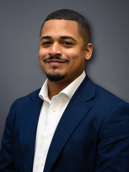 Merbag Ansprechpartner Vezia Reyes Ramos Willy 426X568