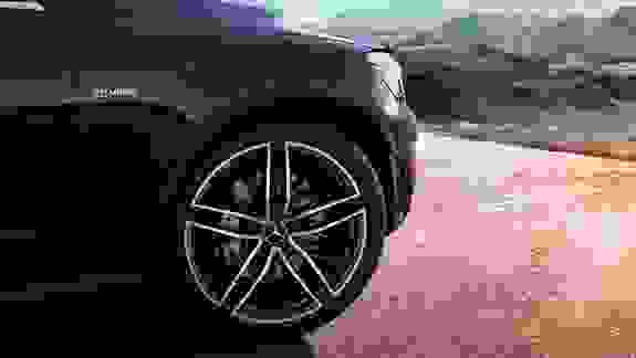 Mercedes AMG GLC 08