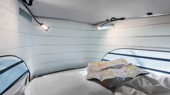 Mercedes V Klasse Marco Polo grosses Dachbett aus hochwertigen Kaltschaummatratze - Merbag Mercedes V Klasse Marco Polo grosses Dachbett aus hochwertigen Kaltschaummatratze - Merbag
