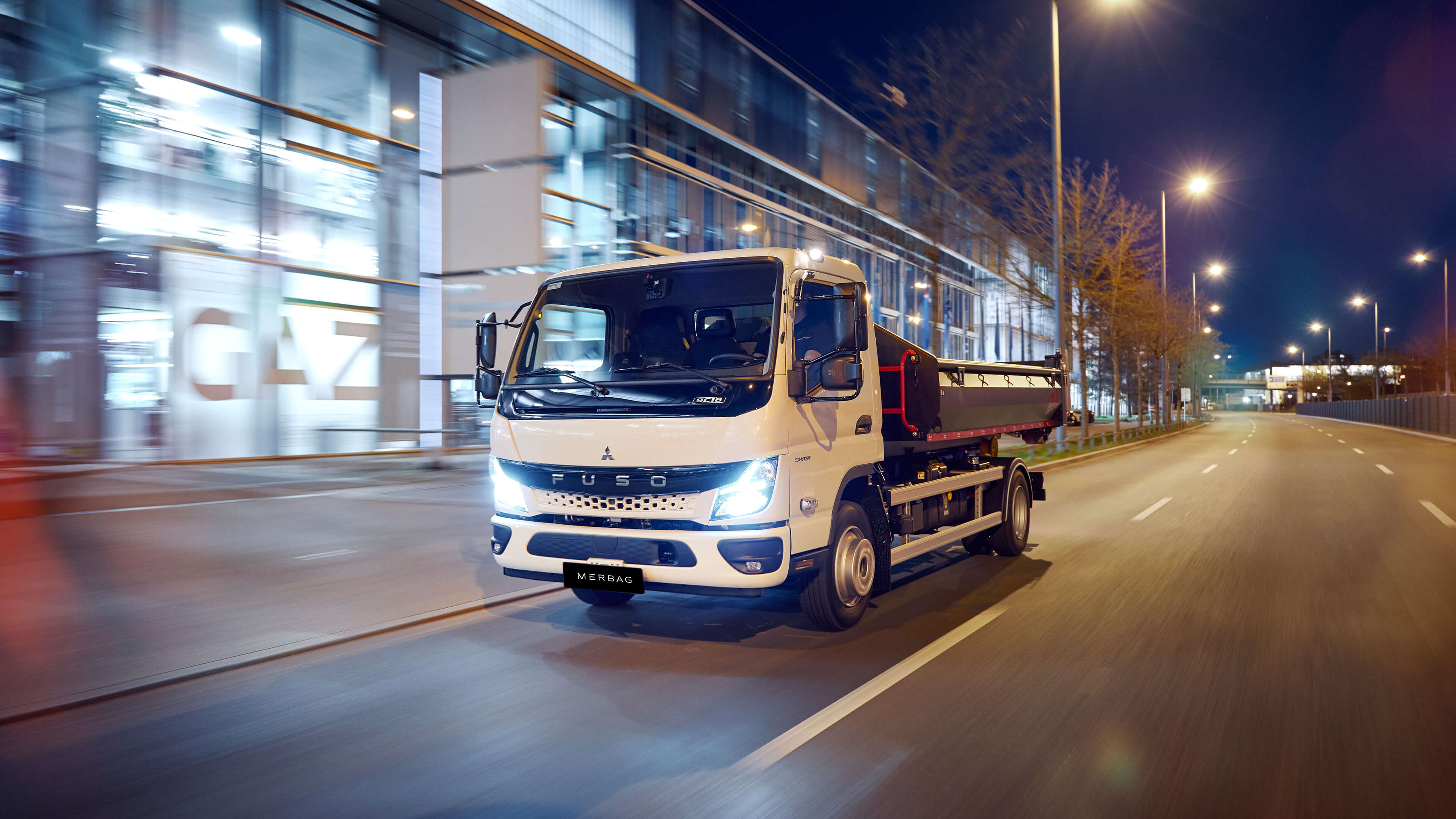 FUSO Canter Ecanter 3840 2160