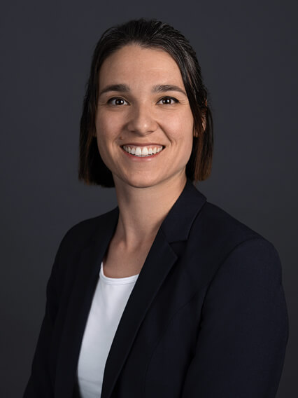 Merbag Ansprechpartnerin Winterthur Marion Bartolomeo 426X568