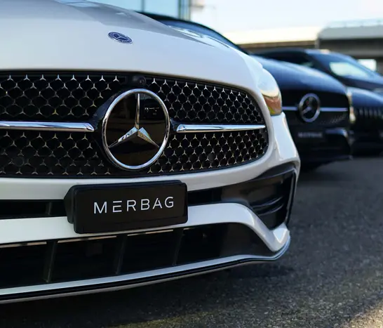 Aufklappbare Kacheln Mercedes Benz Motor Insurance 1092X819 Aufklappbare Kacheln Mercedes Benz Motor Insurance 1092X819