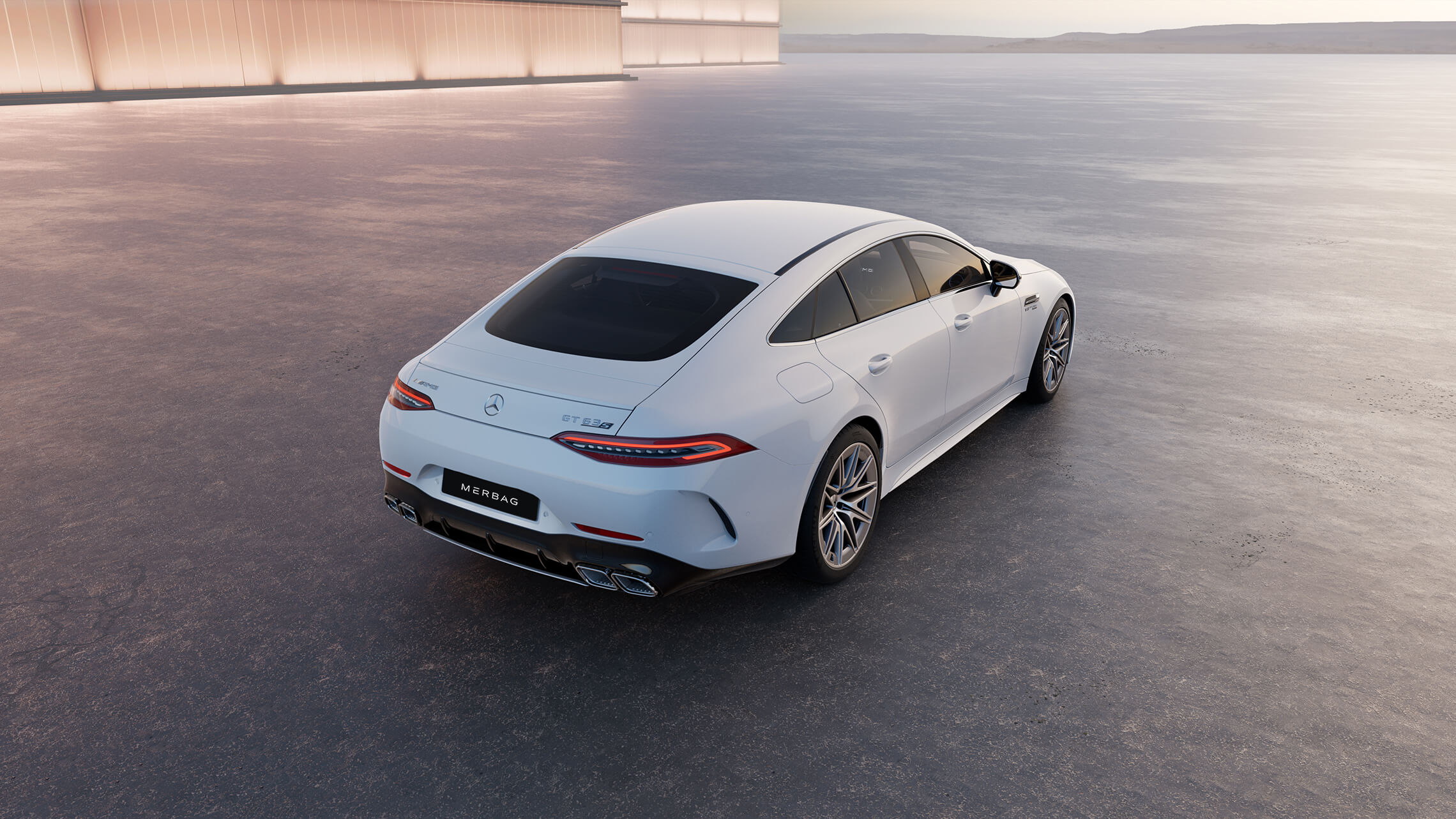 Mercedes AMG GT 43 4MATIC+ 4 Tuerer Coupe Markantes AMG-spezifisches Heck - Merbag