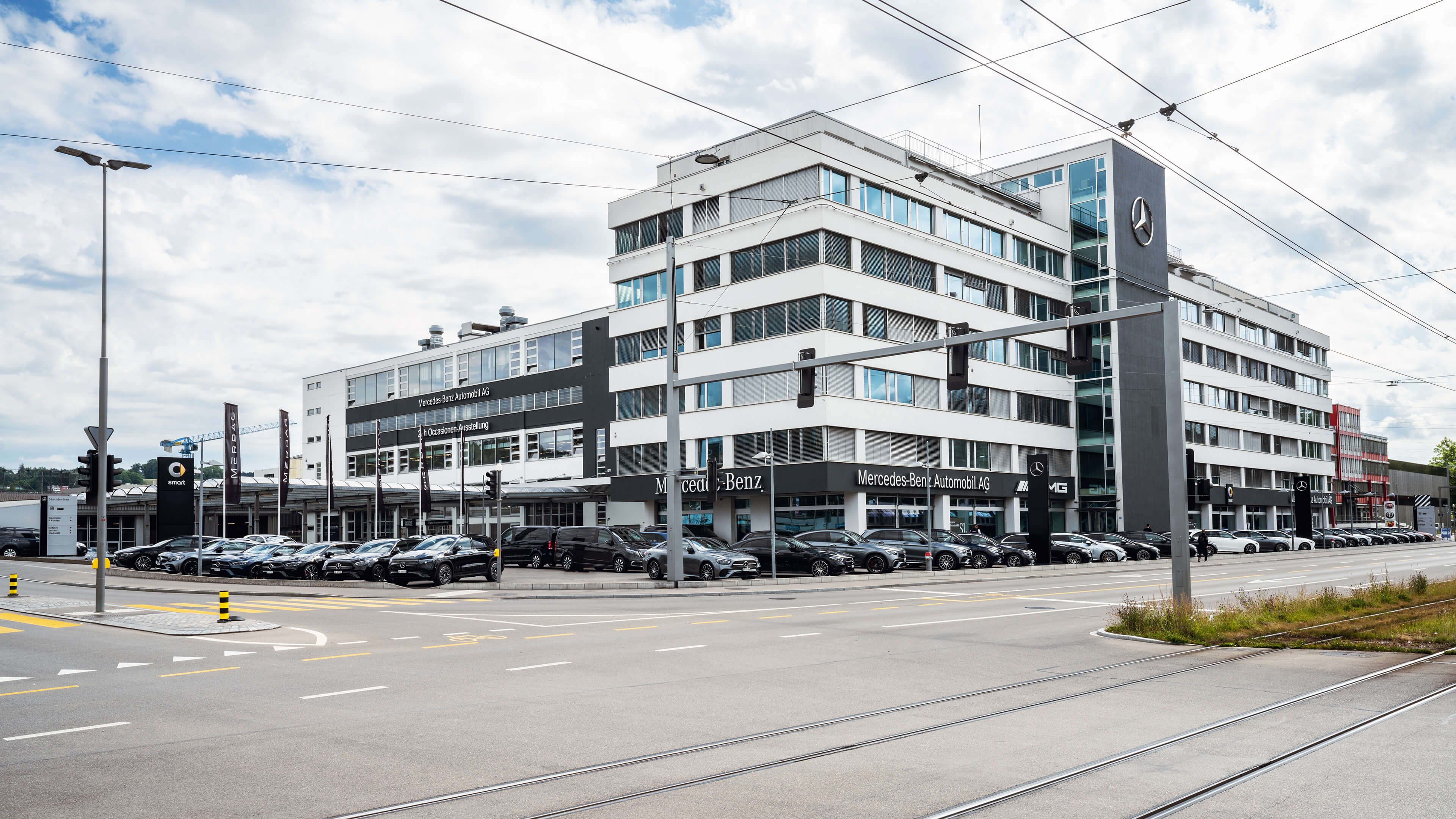 Schlieren Personenwagen Standort Aussenansicht 3840X2160