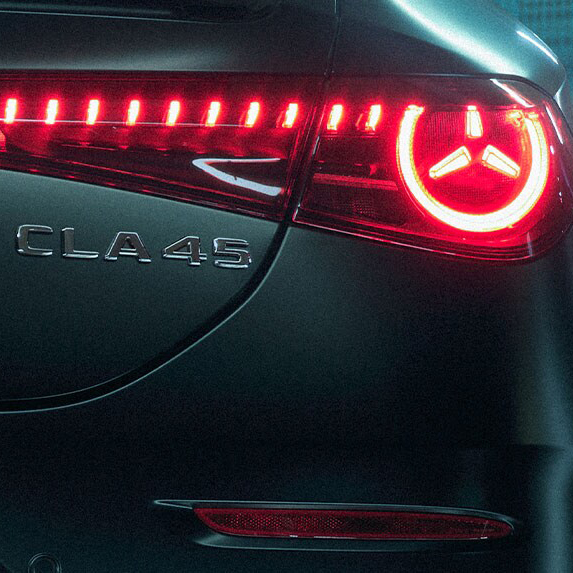 Mercedes AMG CLA 45 4MATIC+ AMG Motor