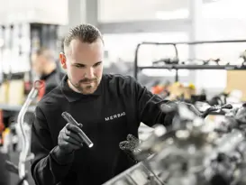 Automobil-Mechatroniker/-in EFZ Fachrichtung Personenwagen Automobil Mechatroniker 3840X2160