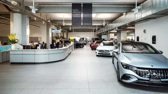 Schlieren Personenwagen Standort Showroom 01 2280X1283 Schlieren Personenwagen Standort Showroom 01 2280X1283