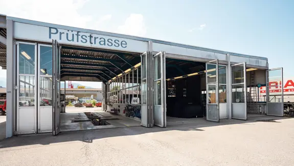 Uetendorf Standort Aussenansicht 01 2280X1283 Uetendorf Standort Aussenansicht 01 2280X1283