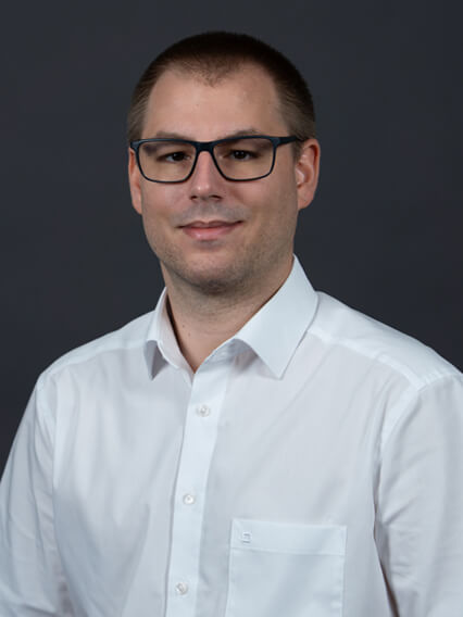 Merbag Ansprechpartner Schlieren Nutzfahrzeug Andrej Gingg 426X568