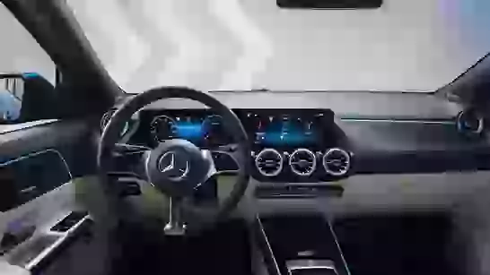 Mercedes GLA SUV 03