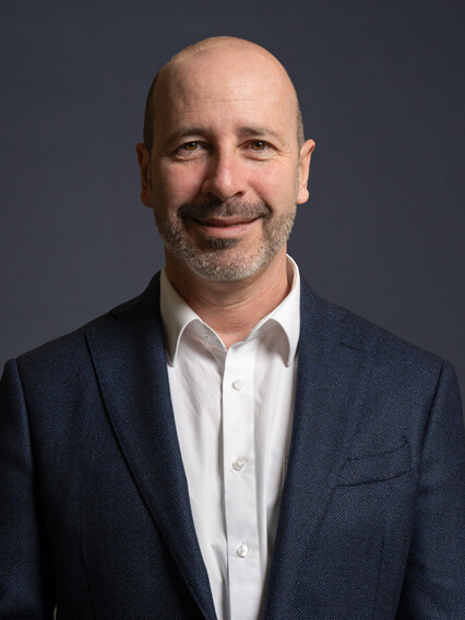 Merbag Ansprechpartner Vezia Martin Umbogy 426X568