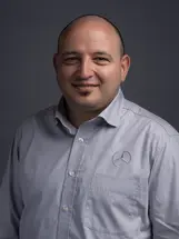 Merbag Ansprechpartner Vezia Roberto Ruggieroi 426X568 Merbag Ansprechpartner Vezia Roberto Ruggieroi 426X568