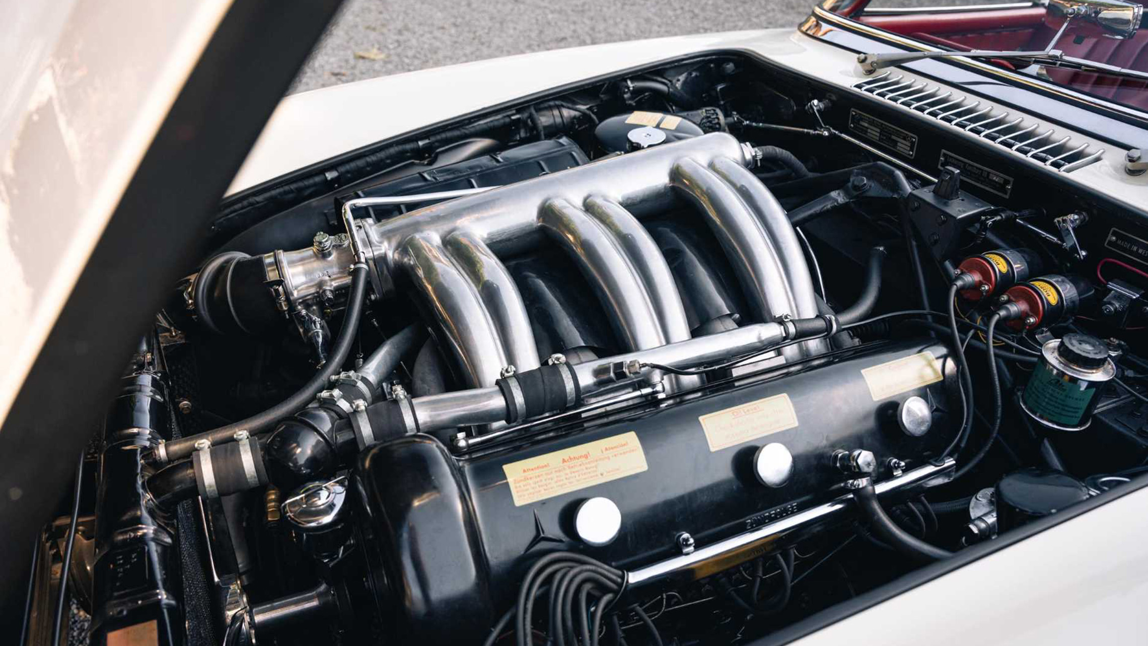Bildgalerie 300SL Roadster 1957 Weiss Rot HK ENGINEERING Merbag Motor 2280X1283px