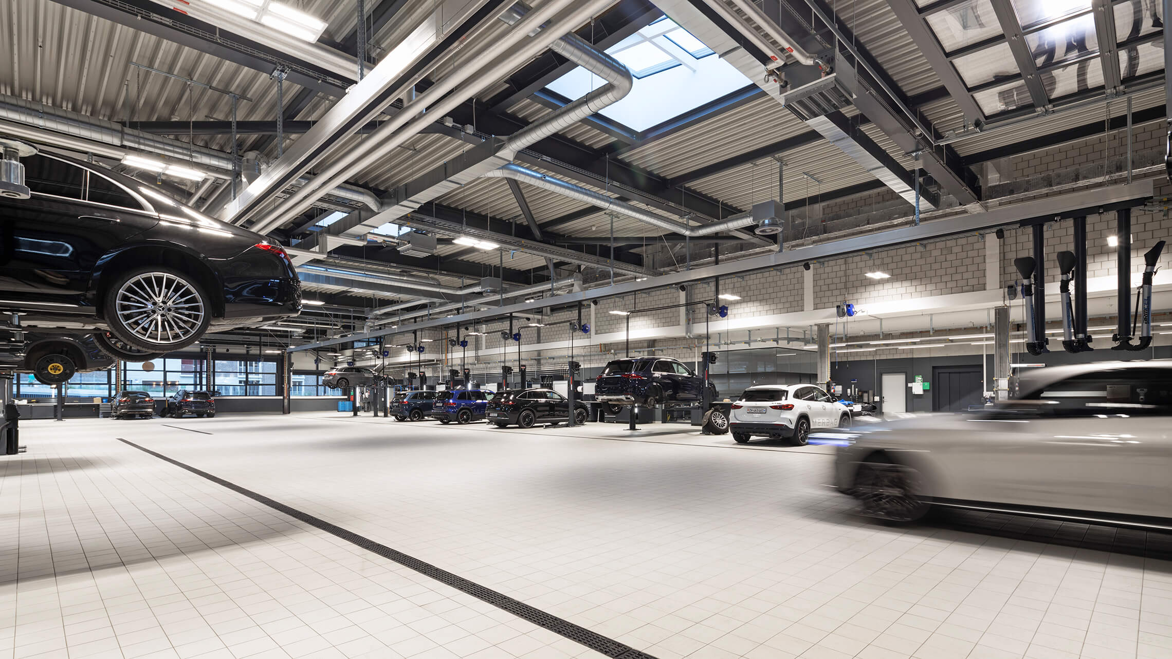 Adliswil Standort Aussenansicht 12 2280X1283