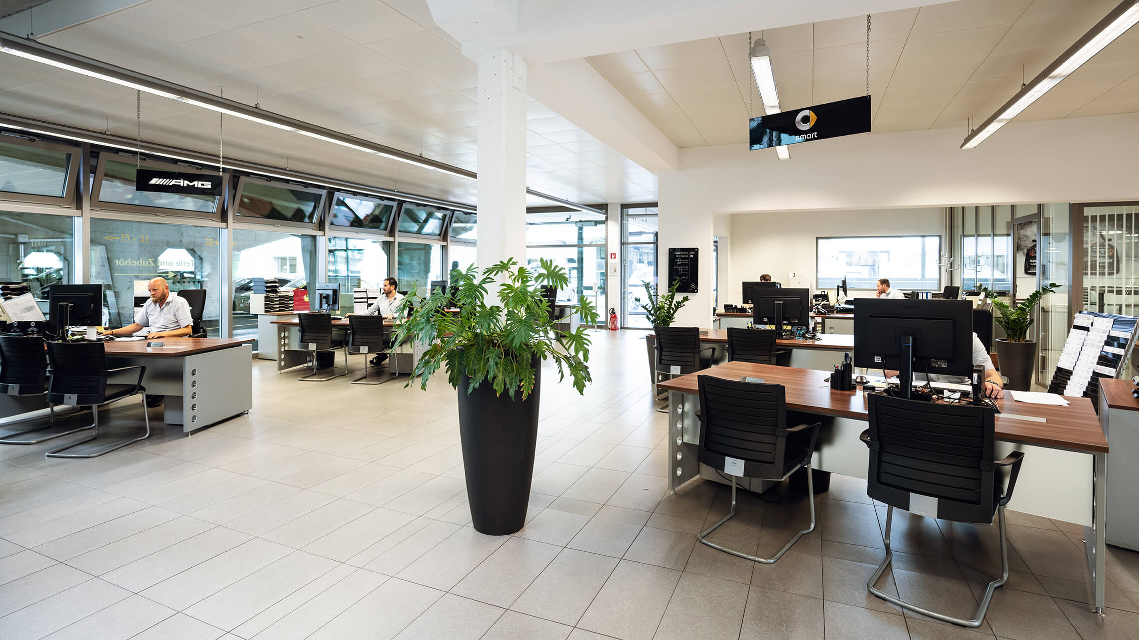 Bern Personenwagen Standort Showroom 04 2280X1283