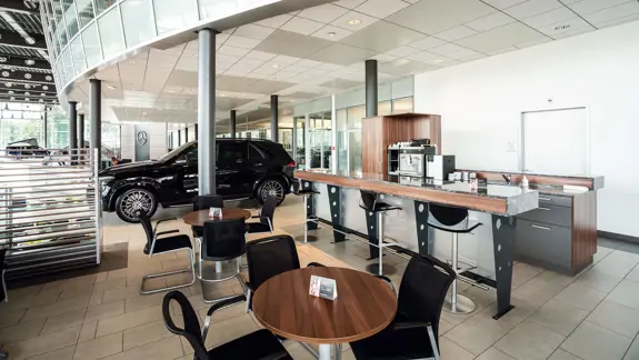 Granges Paccot Personenwagen Standort Showroom 02 2280X1283 Granges Paccot Personenwagen Standort Showroom 02 2280X1283