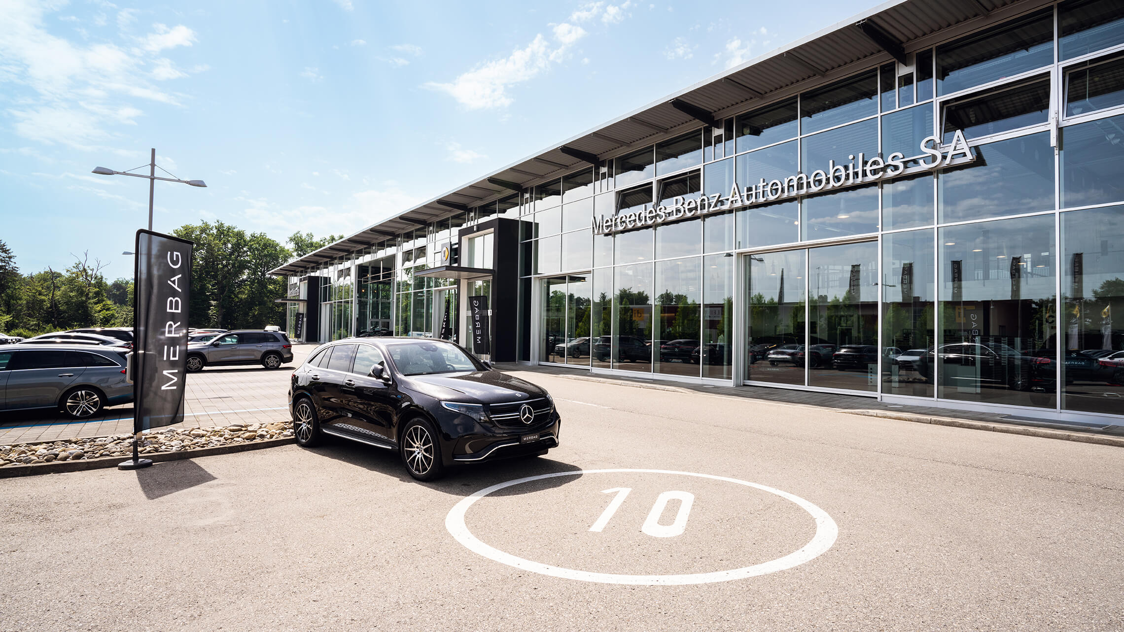 Granges Paccot Personenwagen Standort Aussenansicht 02 2280X1283