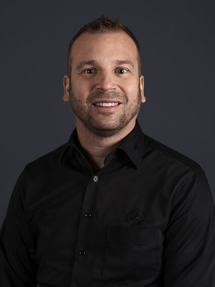 Merbag Ansprechpartner Zuerich Seefeld Peter Unterweger 426X568