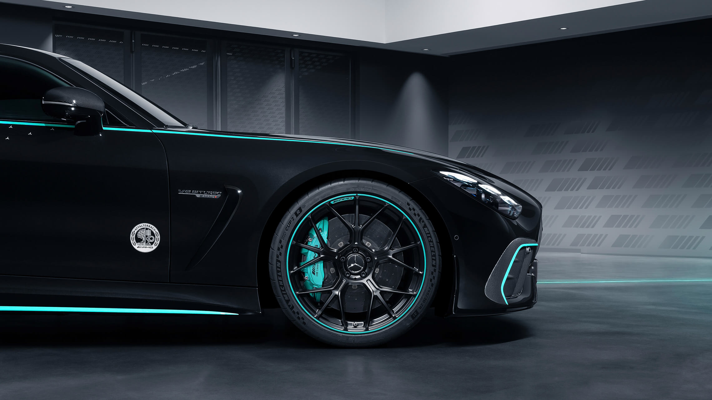 AMG GT 63 PRO 4MATIC+ 04 2280X1283