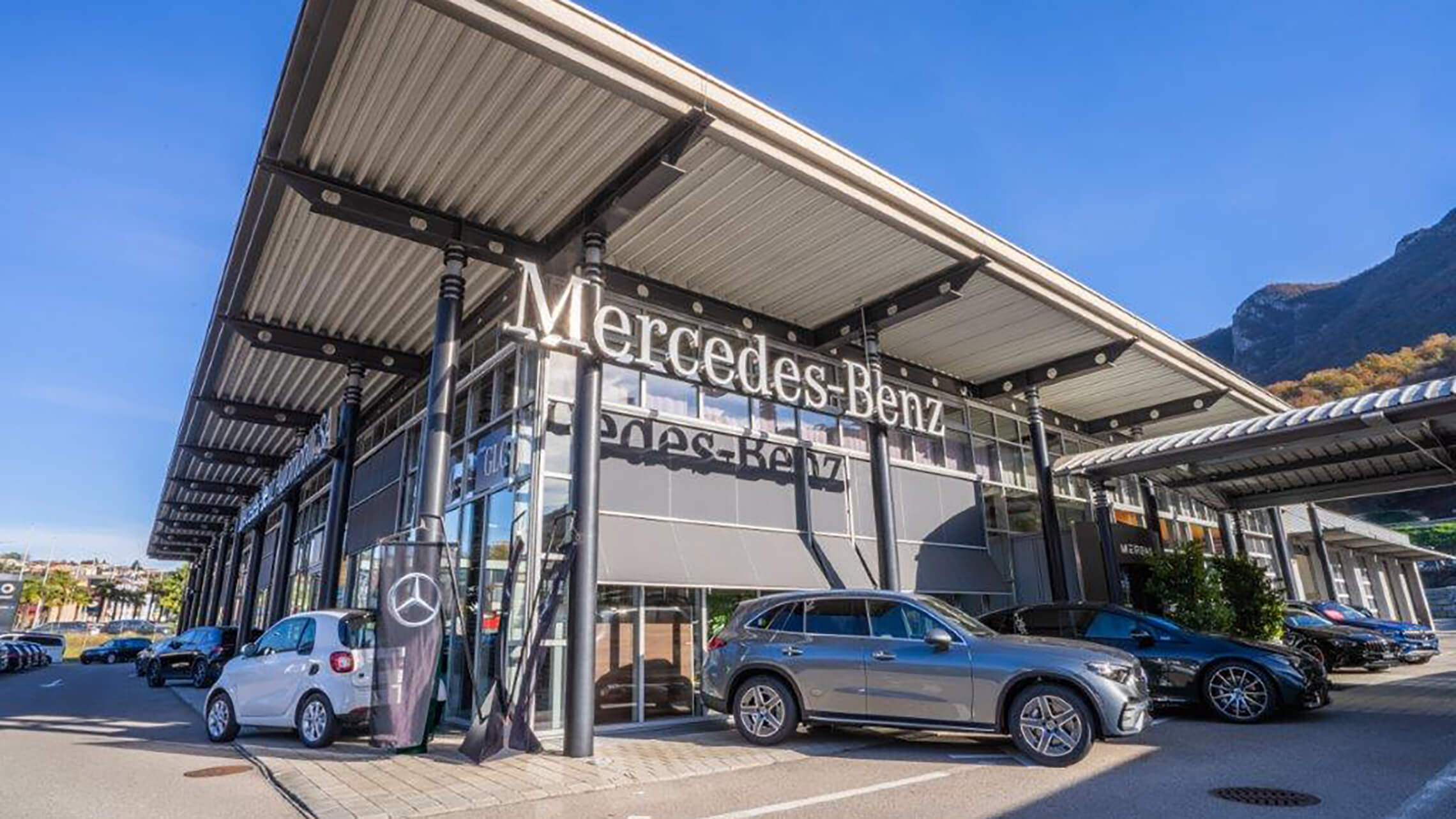 Lugano Pazzallo Standort Showroom 05 2280X1283 (1)