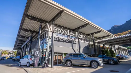 Lugano Pazzallo Standort Showroom 05 2280X1283 (1) Lugano Pazzallo Standort Showroom 05 2280X1283 (1)