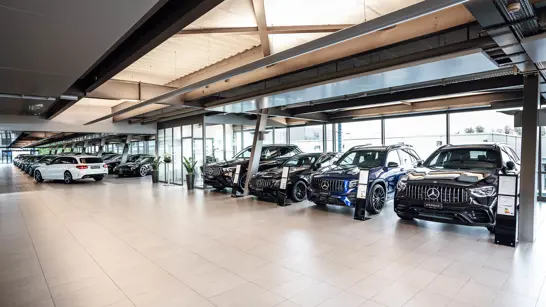 Bern Personenwagen Standort Showroom 07 2280X1283 Bern Personenwagen Standort Showroom 07 2280X1283