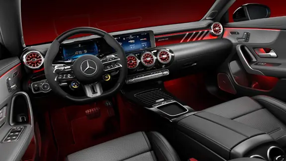 Mercedes-AMG CLA Coupe 35 4MATIC - Interieur und Cockpit - Merbag Mercedes-AMG CLA Coupe 35 4MATIC - Interieur und Cockpit - Merbag