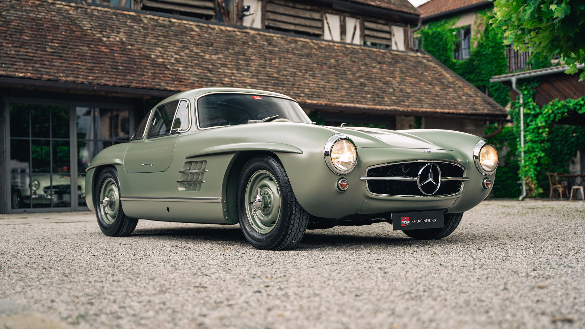 300 SL Roadster 03 2280X1283