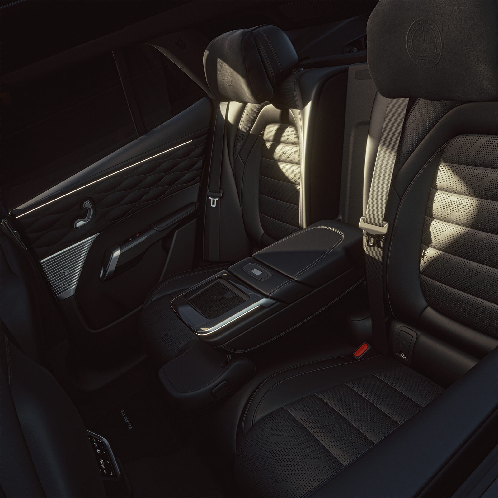 Mercedes AMG GT SUV Sportlich Sitzen Grosszuegig Reisen