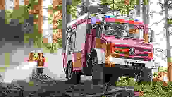 Unimog Feuerwehr 01 2280X1283