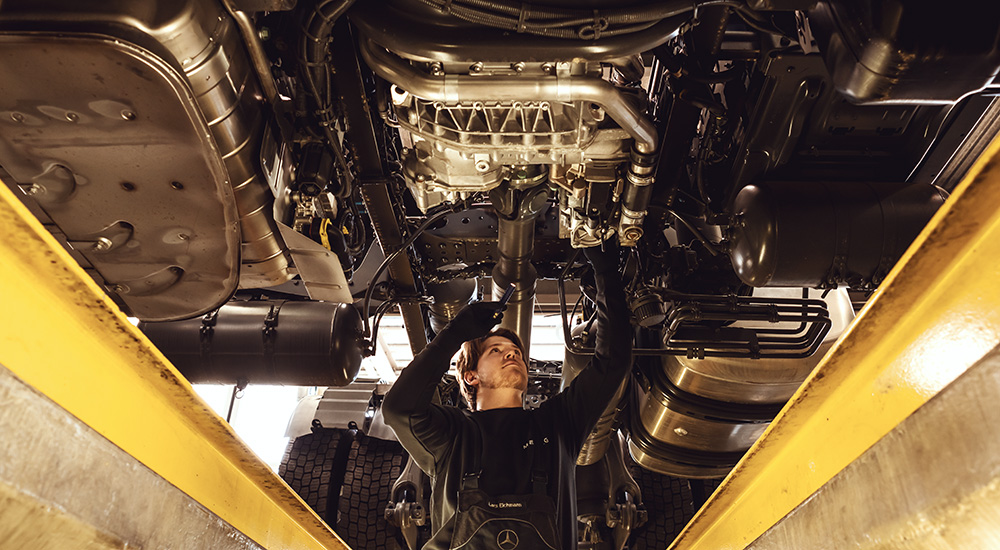 Service Mercedes Benz Trucks