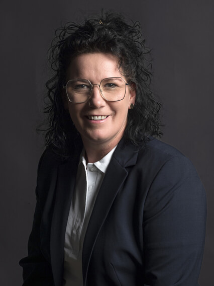 Merbag Ansprechpartnerin Granges Paccot Personenwagen Carole Waeber