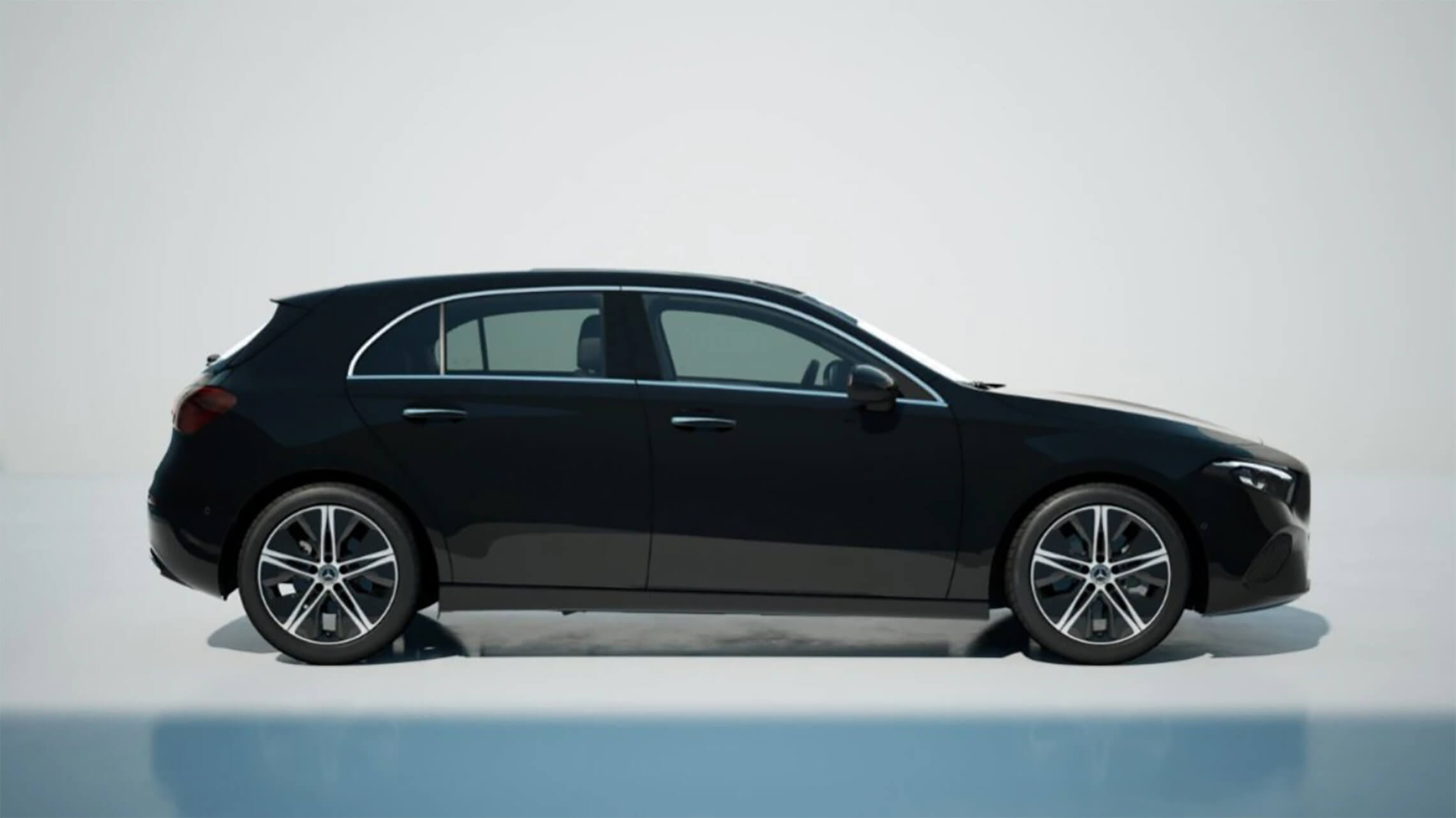 Mercedes-Benz A-Klasse Kompaktlimousine41 - Merbag