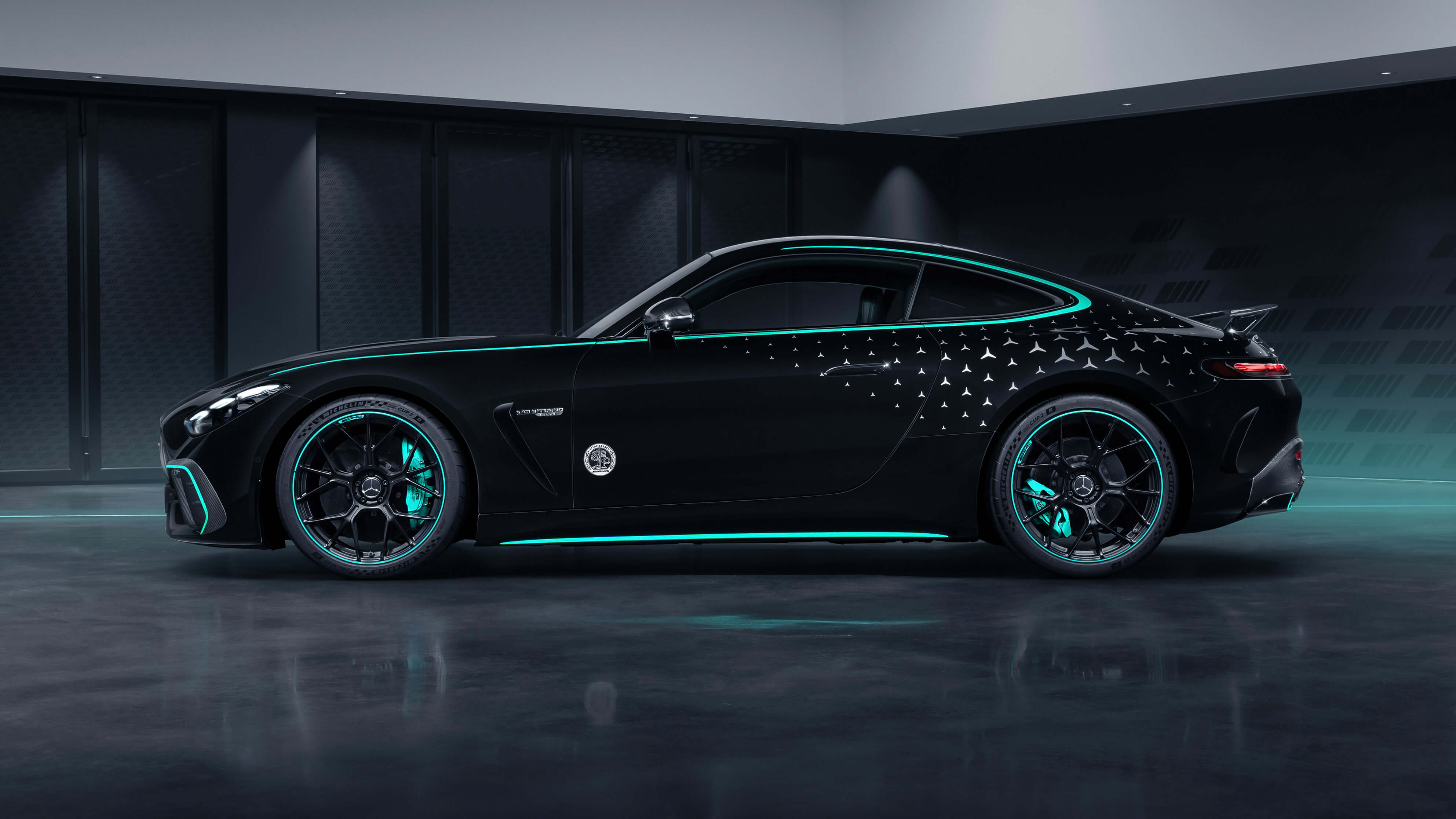 AMG GT 63 PRO 4MATIC+ 07 2280X1283