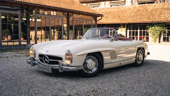 Text Bild 300SL Roadster 1957 Weiss Rot HK ENGINEERING Merbag 2280X1283px Text Bild 300SL Roadster 1957 Weiss Rot HK ENGINEERING Merbag 2280X1283px