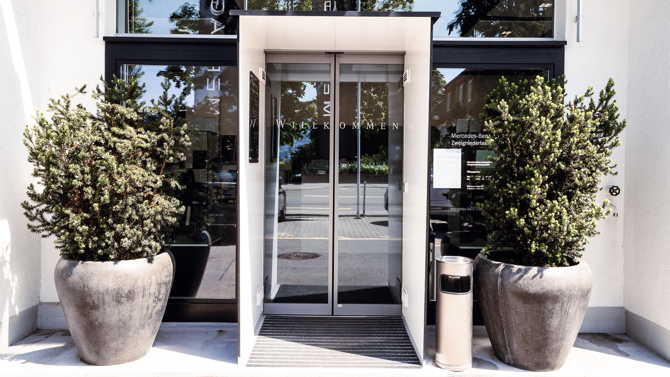 Staefa Standort Aussenansicht 02 2280X1283