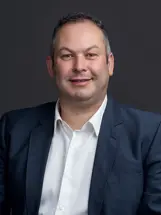 Merbag Ansprechpartner Winterthur Simon Kuemin 426X568 Merbag Ansprechpartner Winterthur Simon Kuemin 426X568