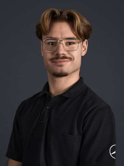 Merbag Ansprechpartner Schlieren Nutzfahrzeug Filip Milojevic 426X568