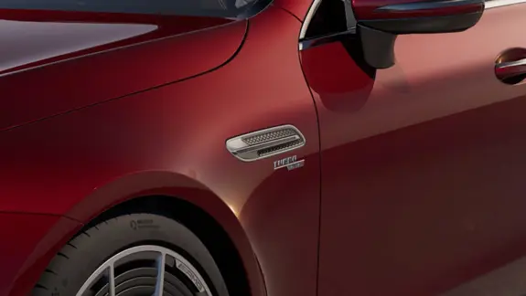 Mercedes AMG GT 53 4MATIC+ 4 Tuerer Coupe 4MATIC+ Schriftzug am Kotflügel - Merbag Mercedes AMG GT 53 4MATIC+ 4 Tuerer Coupe 4MATIC+ Schriftzug am Kotflügel - Merbag