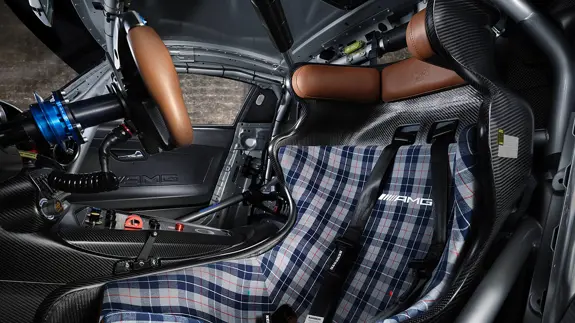 AMG GT3 Edition 130Y Motorsport Interieur 03 2280X1283 AMG GT3 Edition 130Y Motorsport Interieur 03 2280X1283
